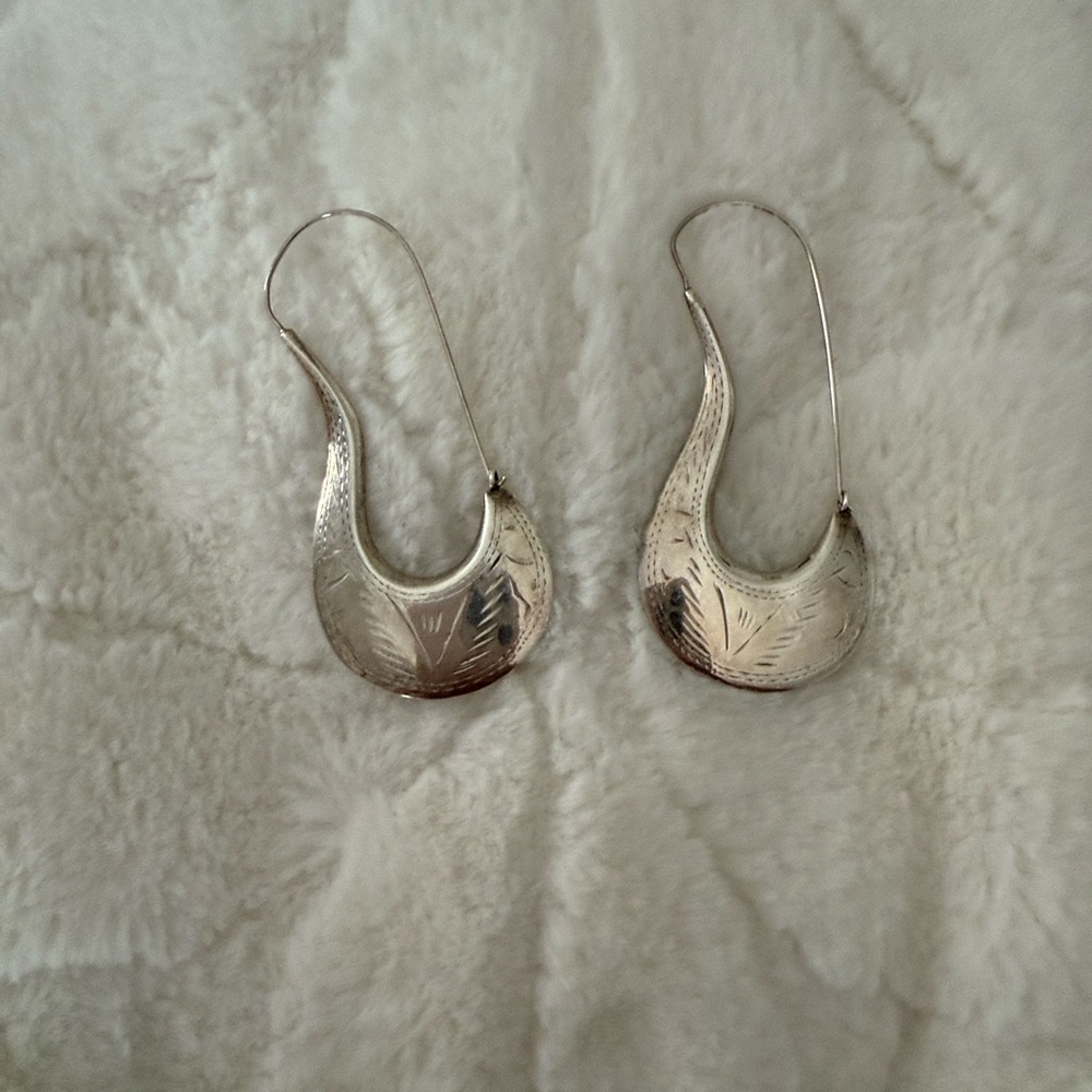 Elegant Silver Earrings